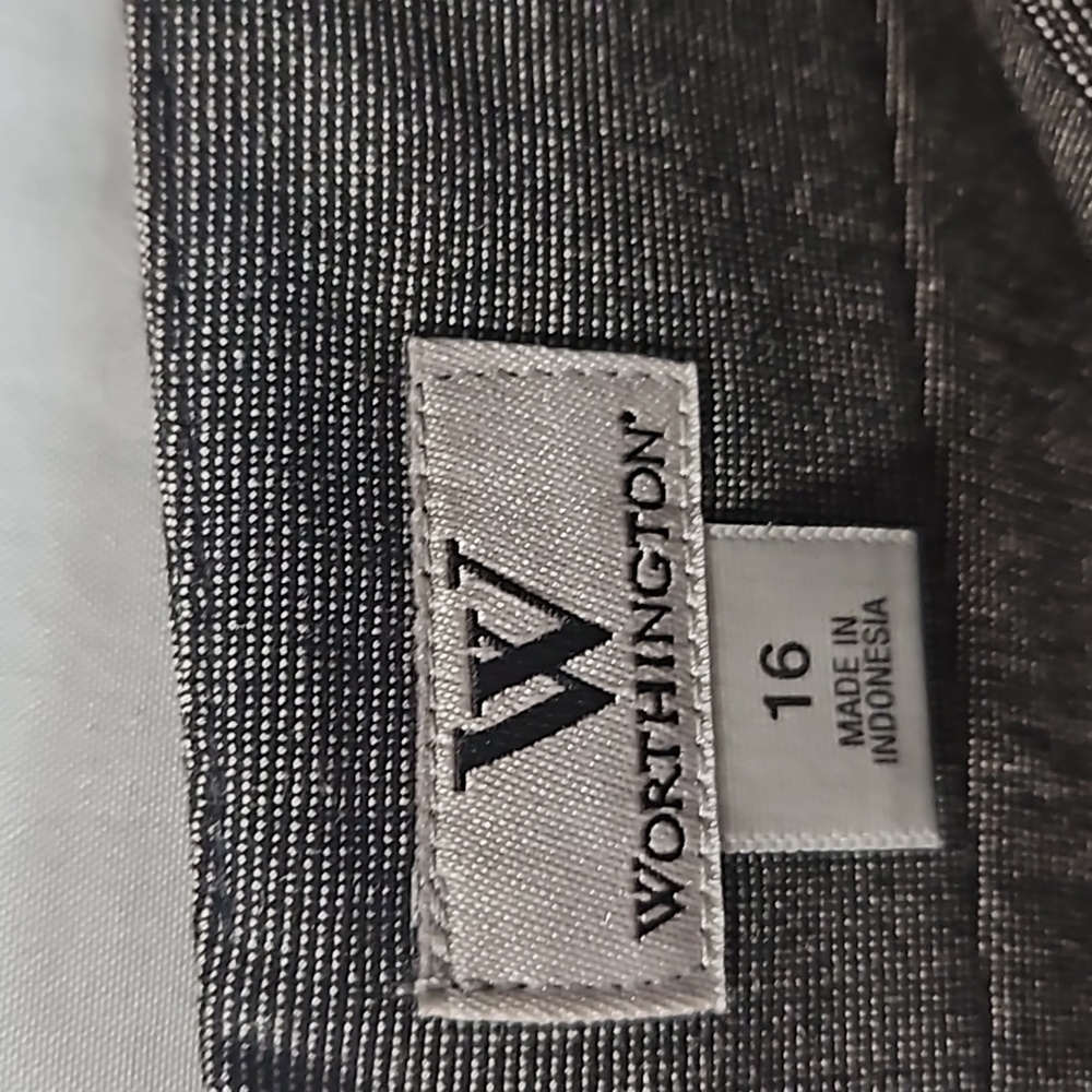 WORTHINGTON SUIT - Picture 6 of 7
